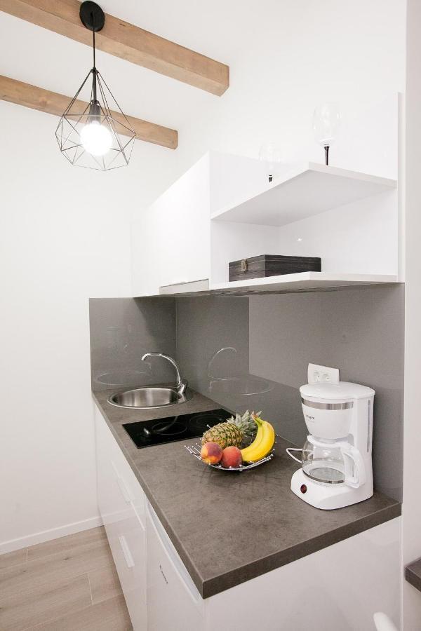 Studio Apartments Tara Задар Екстер'єр фото