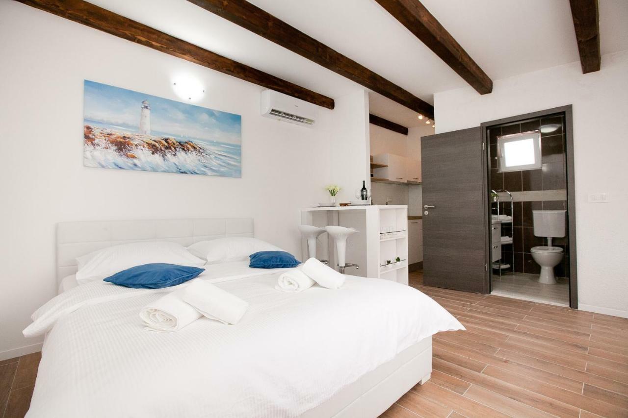 Studio Apartments Tara Задар Екстер'єр фото