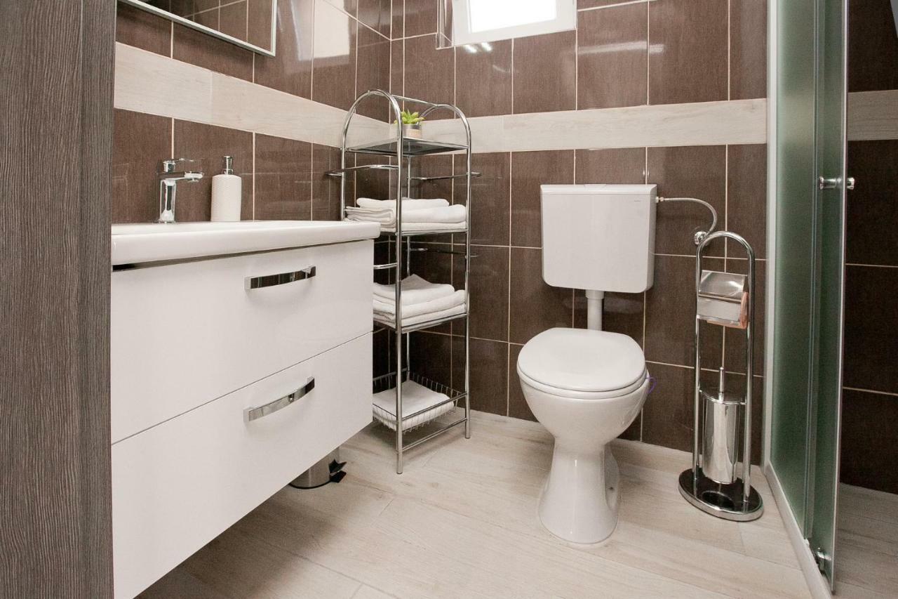 Studio Apartments Tara Задар Екстер'єр фото